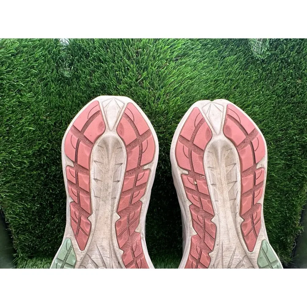 Asics Novablast 4 TR 1012B654 Athletic Sneaker Women's 10 Pink Woven Running